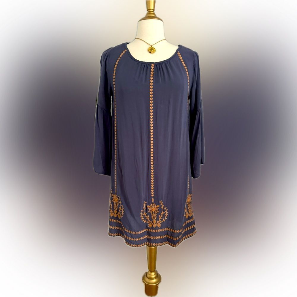 Worn once! Adorable Umgee flowy navy & orange detailed dress!
